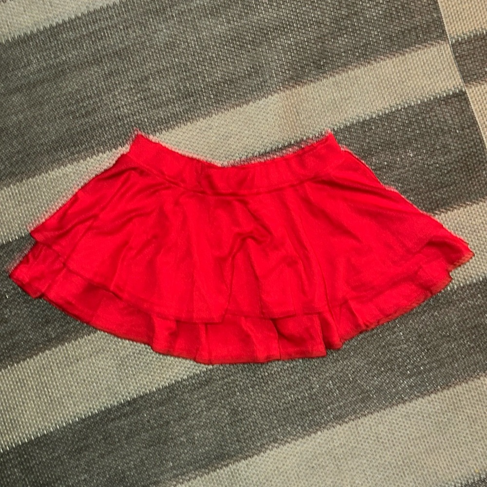 Stretchy layered red mini skirt
